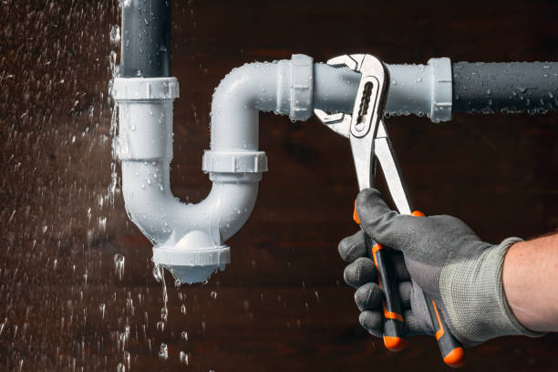 Professional Leak Detection technician working in Arab, AL